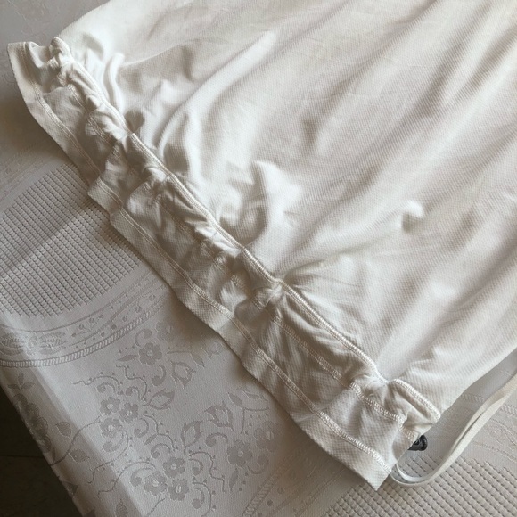 Lululemon Athletica Brisk Bloom Tame Me White/Black Tank-Top Women’s Size 6 - Picture 16 of 16